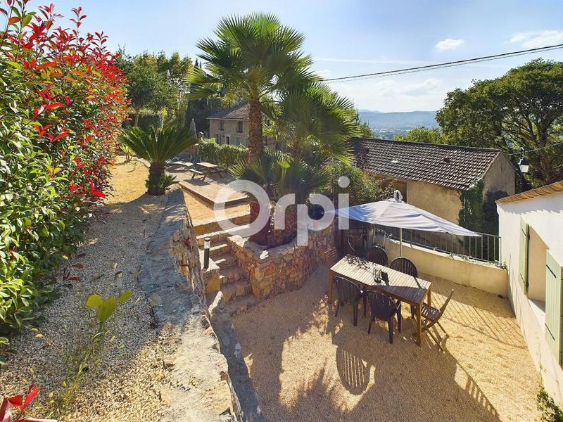 Maison - 95 m² - 3 pièces