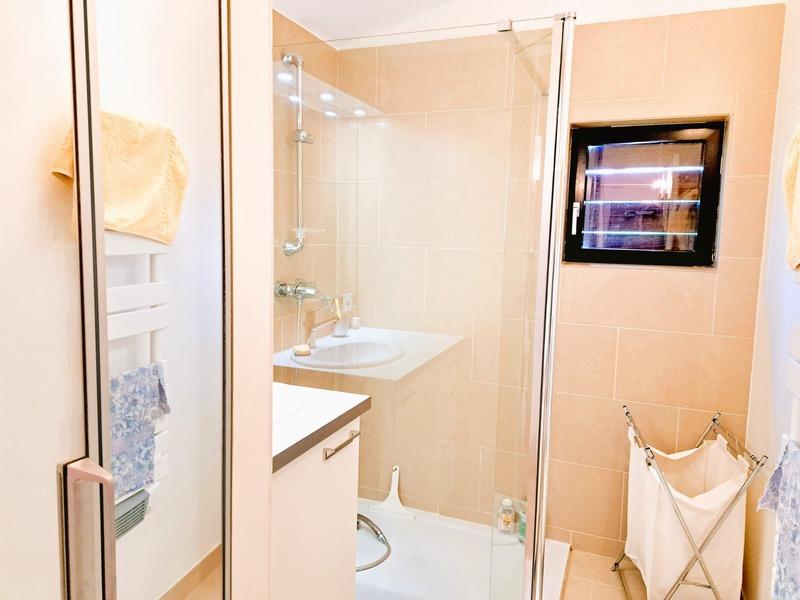 Maison - 92 m² - 5 pièces