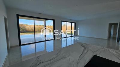 Maison - 148 m² - 6 pièces