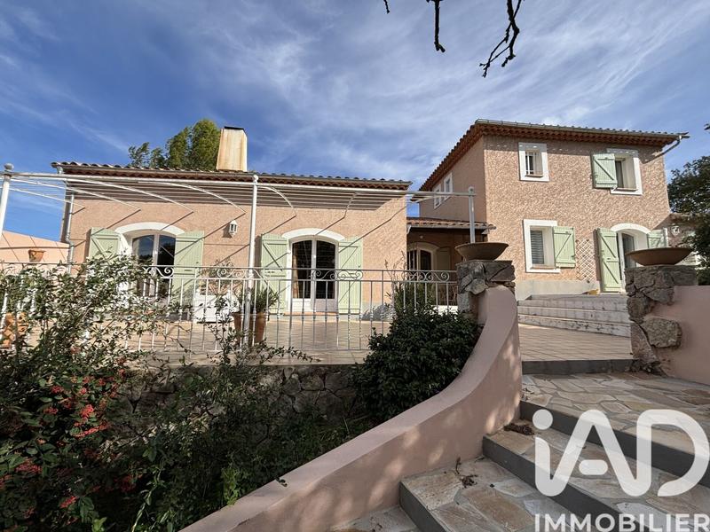 Maison - 177 m² - 6 pièces