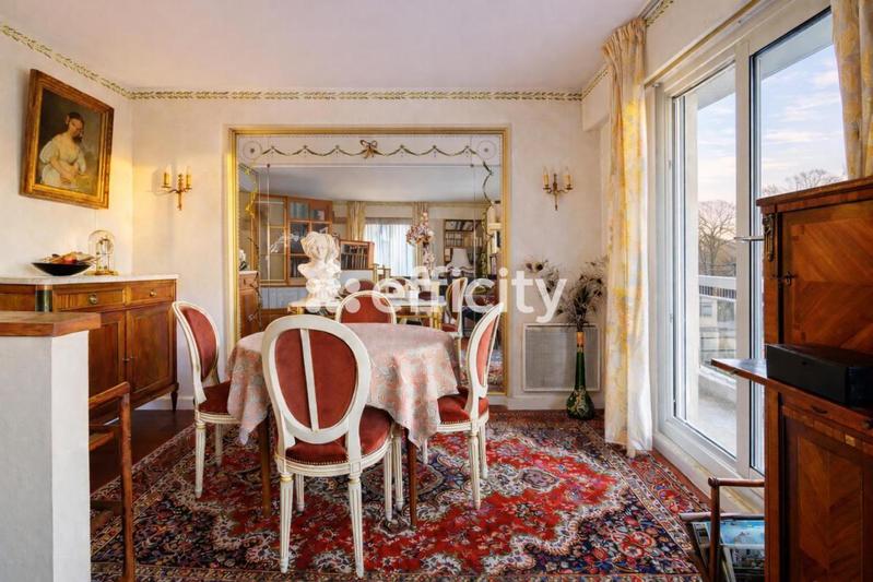 Appartement - 105 m² - 4 pièces