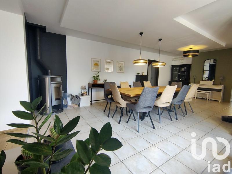Maison - 206 m² - 7 pièces