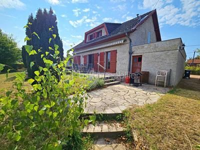 Maison - 140 m² - 7 pièces