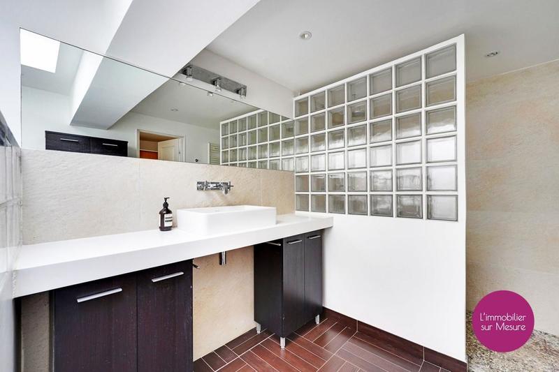 Loft - 150 m² - 4 pièces