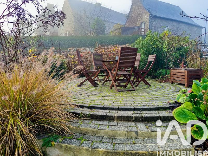 Maison - 201 m² - 7 pièces