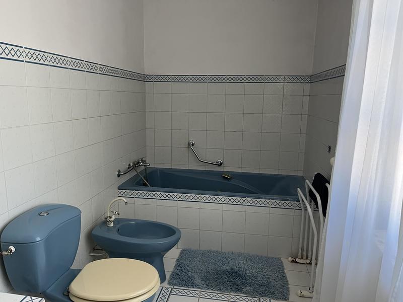 Maison traditionnelle - 300 m² - 7 pièces