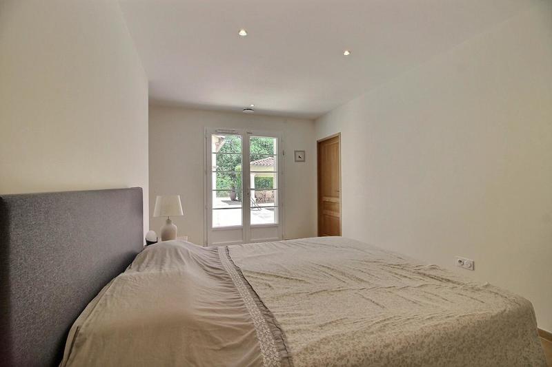 Villa - 198 m² - 7 pièces