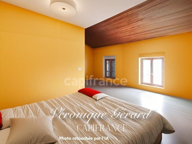 Maison en pierre - 190 m² - 6 pièces