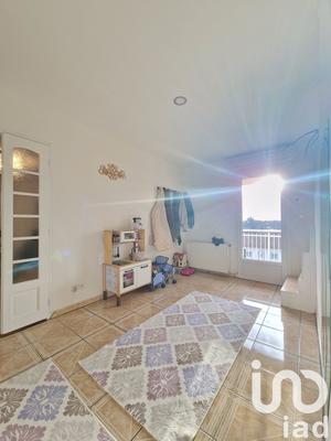 Maison - 185 m² - 7 pièces