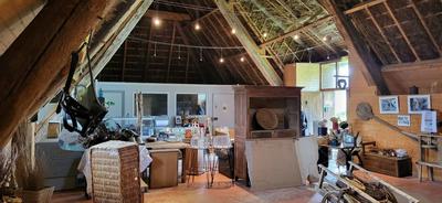 Maison - 290 m² - 3 pièces