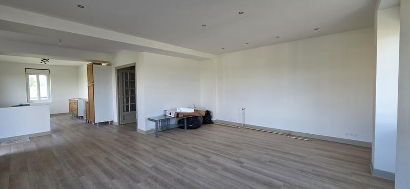 Appartement - 151 m² - 6 pièces