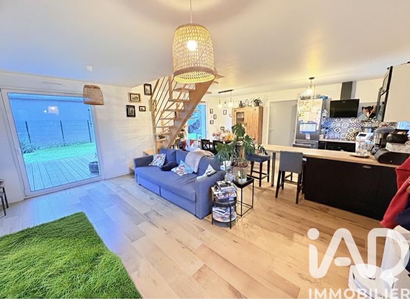 Maison - 91 m² - 4 pièces