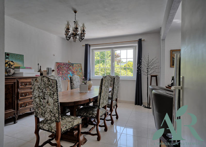 Maison - 135 m² - 6 pièces