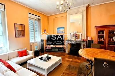 Maison de ville - 230 m² - 7 pièces