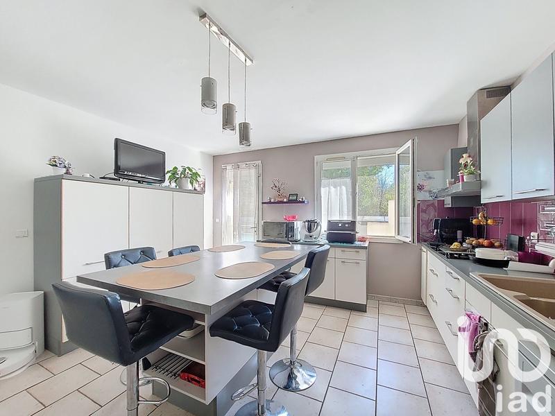 Maison - 176 m² - 8 pièces