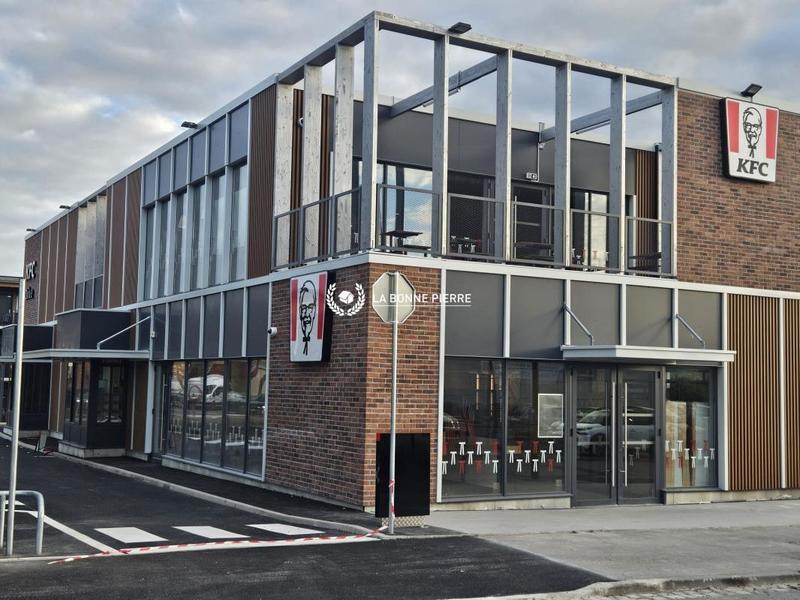 Local commercial - 725 m²