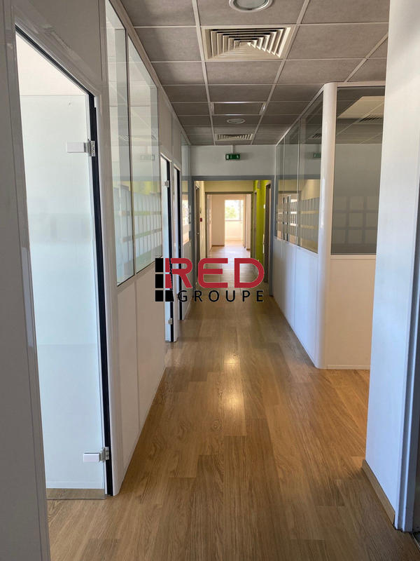 Bureau - 460 m²