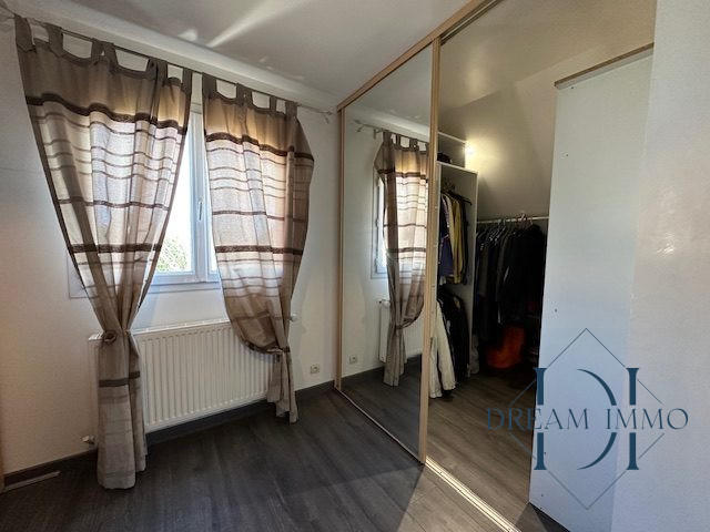 Maison - 151 m² - 7 pièces