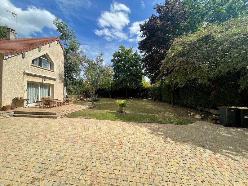 Maison ancienne - 216 m² - 8 pièces