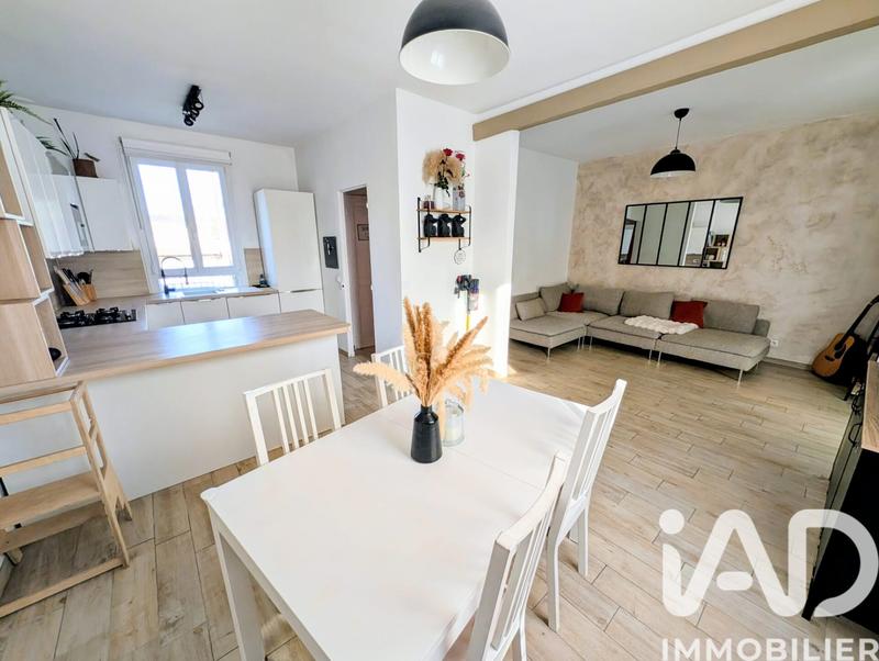 Maison - 85 m² - 5 pièces