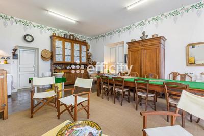 Immeuble - 1 493 m² - 19 pièces