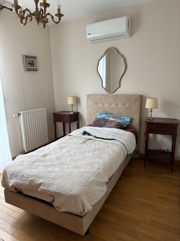 Appartement - 95 m² - 5 pièces