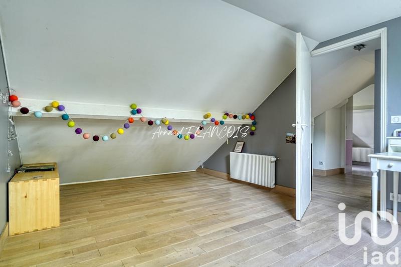 Maison - 184 m² - 9 pièces