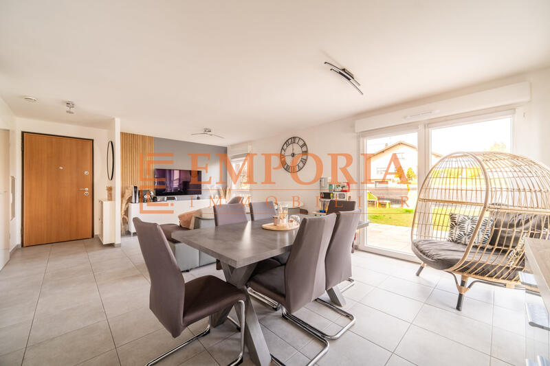 Appartement - 77 m² - 5 pièces