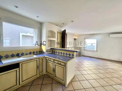 Maison de village - 94 m² - 4 pièces