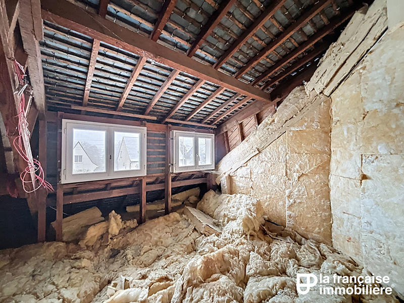 Maison - 92 m² - 5 pièces