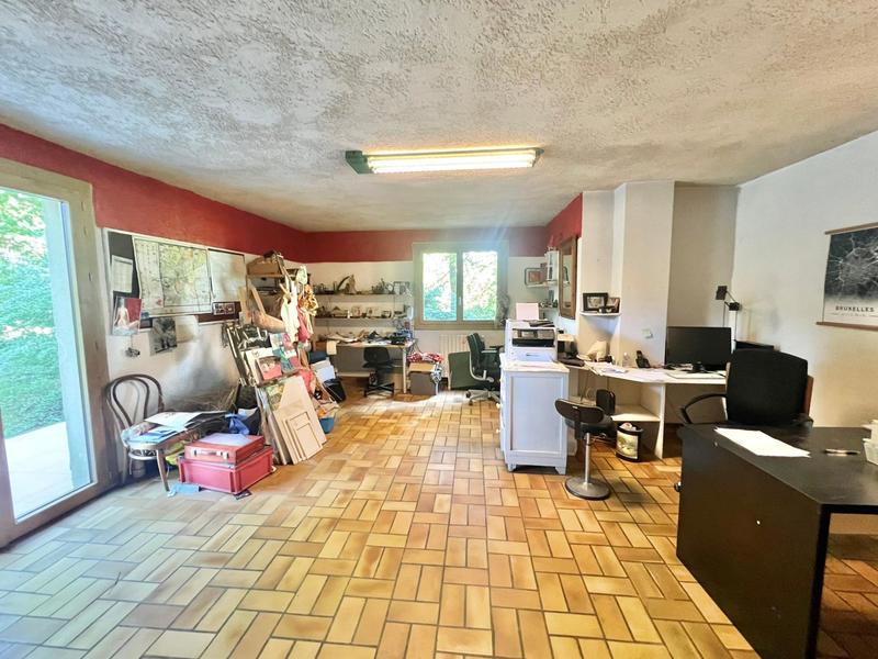 Maison - 282 m² - 9 pièces