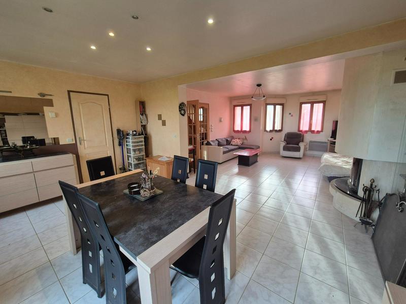 Maison - 142 m² - 6 pièces