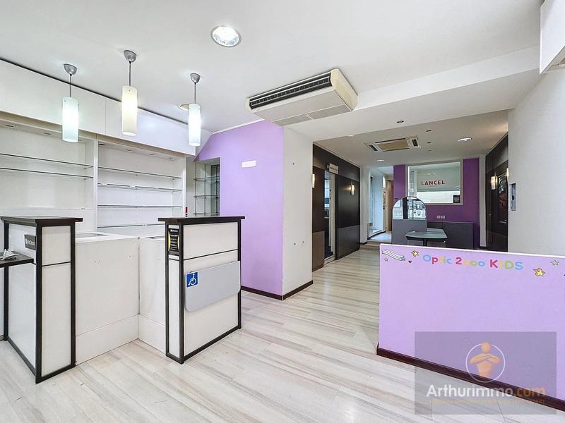 Bureau - 100 m² - 2 pièces