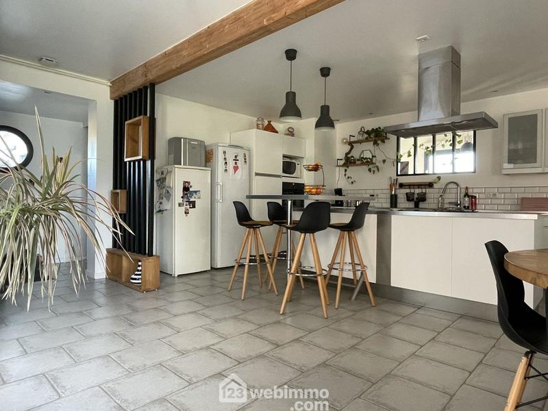 Maison - 165 m² - 6 pièces