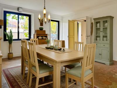 Maison - 200 m² - 6 pièces