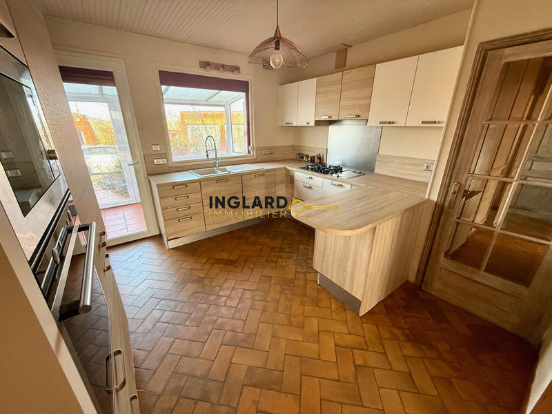 Maison - 205 m² - 8 pièces