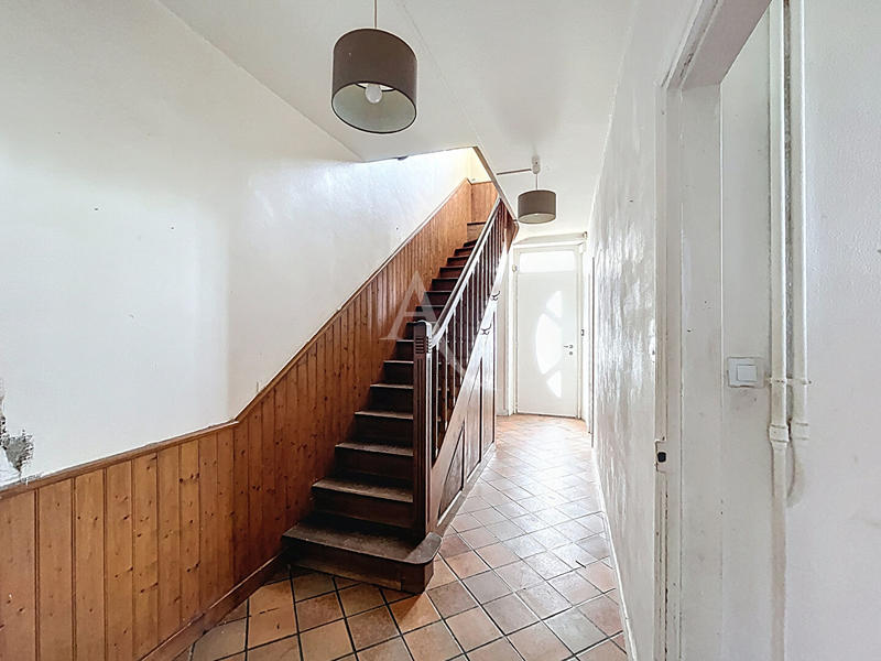 Longère - 258 m² - 14 pièces