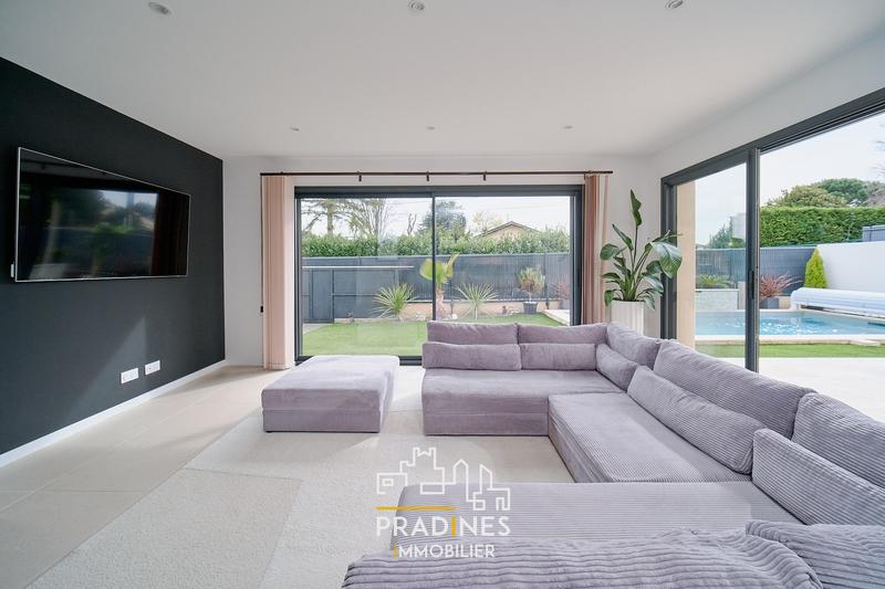 Maison - 121 m² - 5 pièces