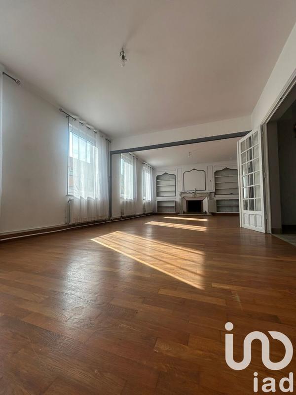 Maison - 222 m² - 12 pièces