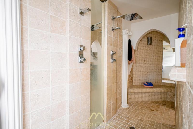 Maison - 260 m² - 5 pièces