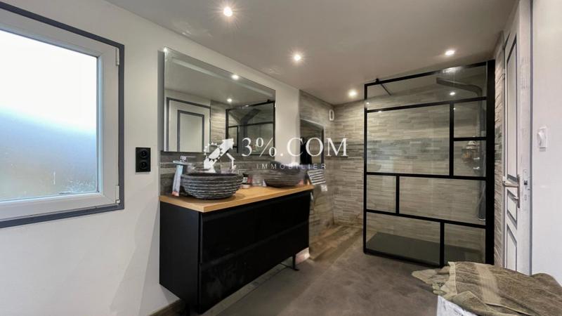 Maison - 102 m² - 4 pièces