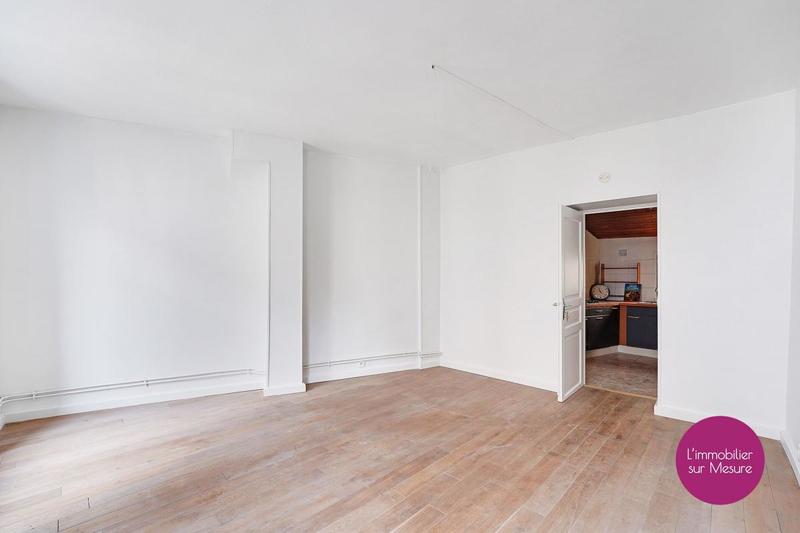 Studio - 27 m² - 1 pièce
