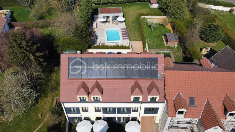 Villa - 376 m² - 16 pièces