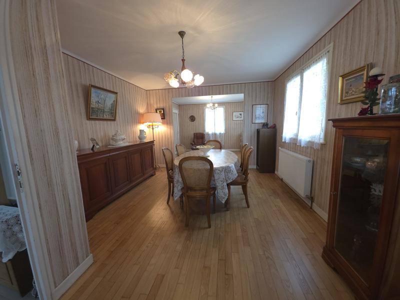 Maison - 95 m² - 6 pièces