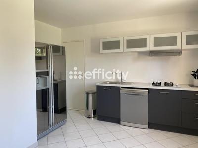 Maison - 145 m² - 8 pièces