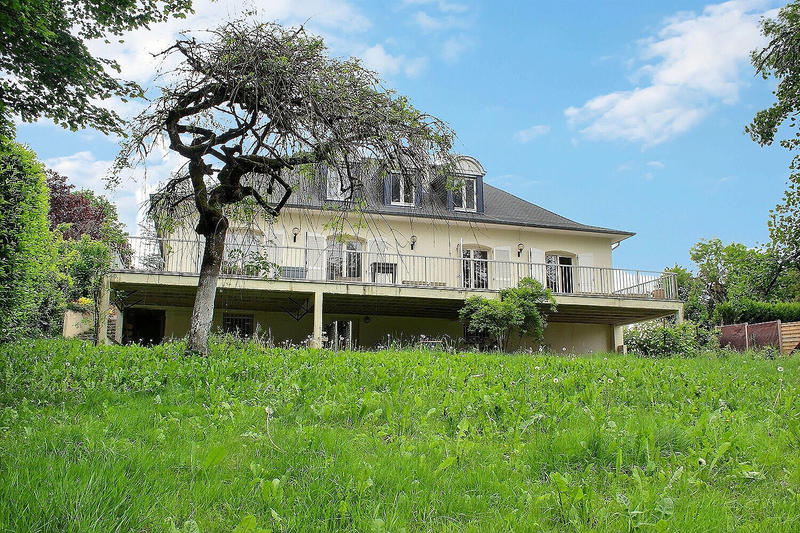 Maison - 167 m² - 7 pièces