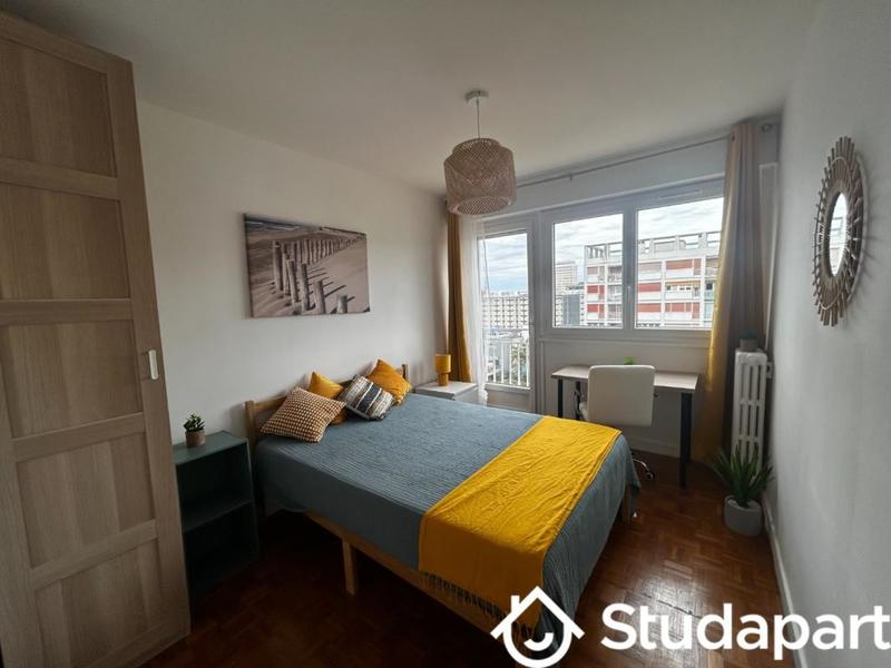 Chambre - 10 m² - 1 pièce