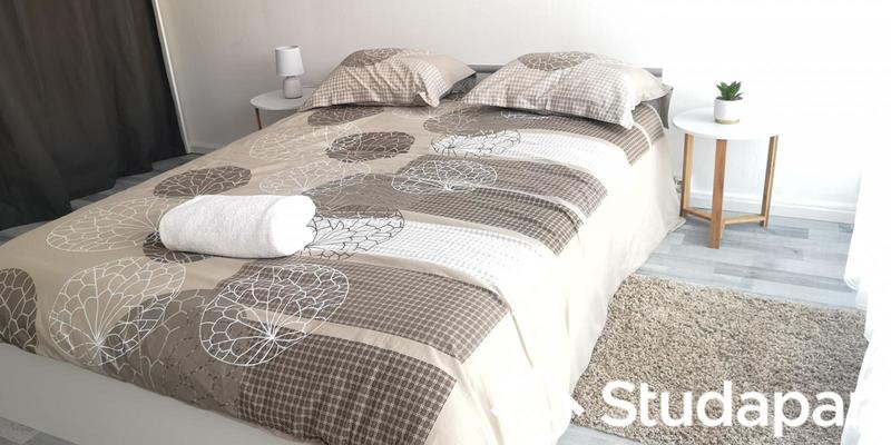 Chambre - 11 m² - 1 pièce