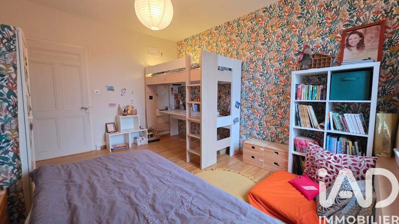 Maison - 193 m² - 8 pièces