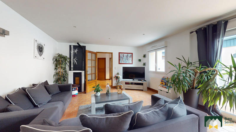 Maison ancienne - 206 m² - 9 pièces